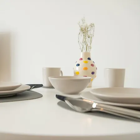 Strauss Near Bs-hauptbahnhof